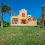 Scenic Views 3 Bedroom Villa With Private Jacuzzi In Sabina
